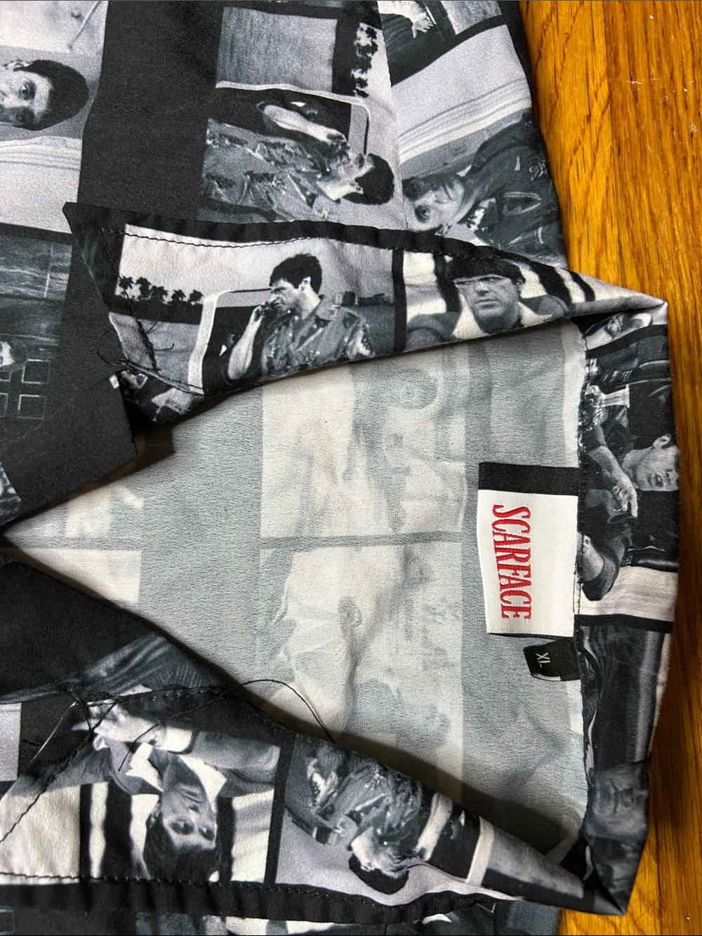 SCARFACE BUTTON SHIRT - Picture 2 of 3